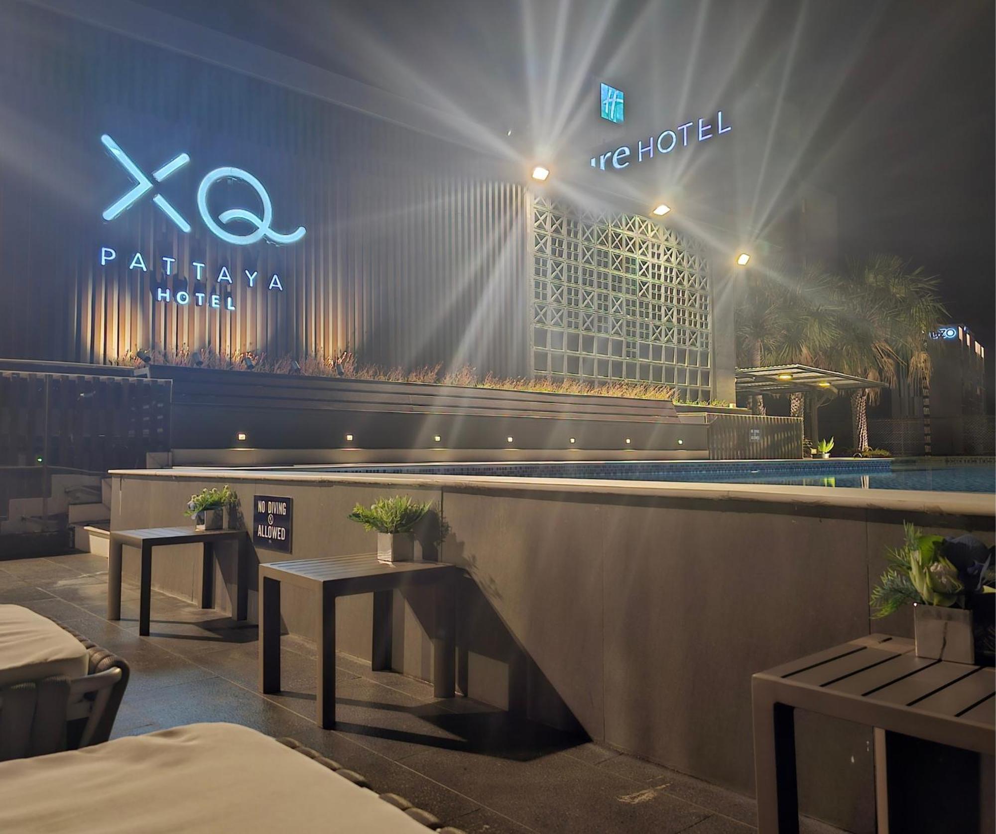 Xq Pattaya Hotel Buitenkant foto